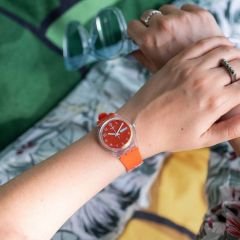 GE722 Swatch Gent Red Away Kadın Kol Saati