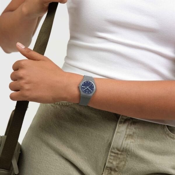 SO28M701 Swatch Tile Dial Bayan Kol Saati