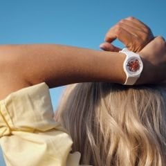 SO31W104 Swatch Gent Time to Red Small Kadın Kol Saati