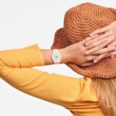 SO28W106-S14 Swatch White Bishop Kadın Kol Saati