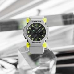 GA-2300MW-8ADR Casio G-Shock Carbon Erkek Kol Saati GA-2300MW-8ADR