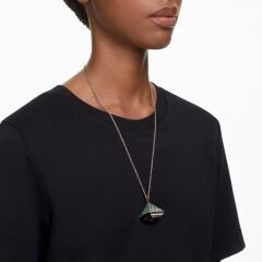 5631146 Swarovski Kolye Saat Pendant Watch, Triangle cut, Green, Champagne gold-tone finish 5631146