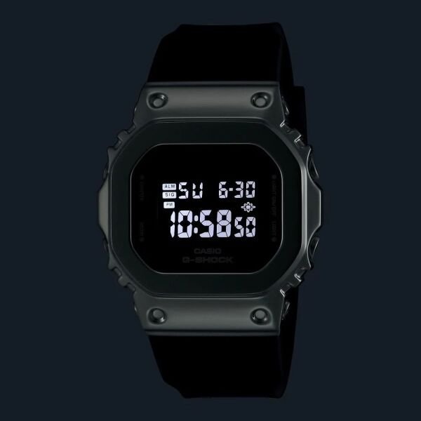 GM-S5600U-1DR Casio G-Shock Bayan Kol Saati