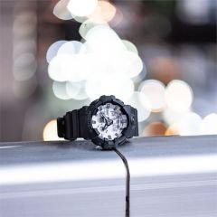 GA-700WD-1ADR Casio G-Shock Erkek Kol Saati GA-700WD-1ADR