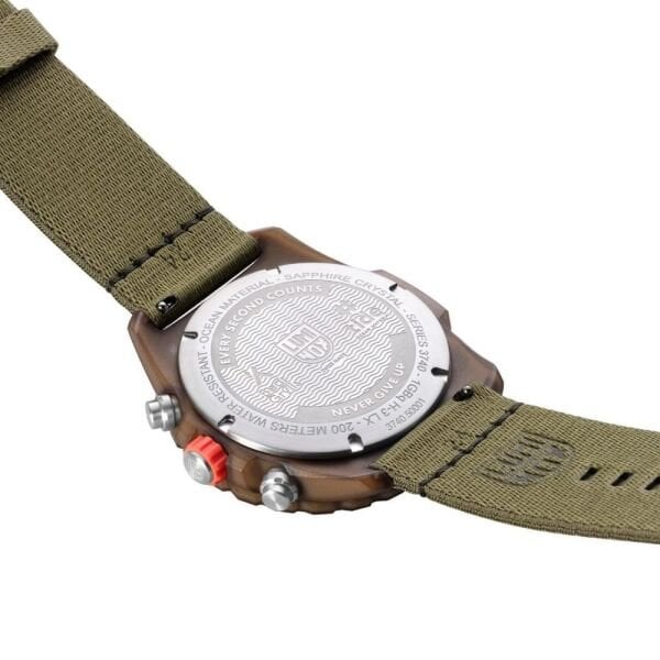 LUMINOX XB.3757.ECO BEAR GRYLLS SURVIVAL ECO MASTER (İsviçre Üretimi Ronda 5030.D Mekanizmalı) Erkek Kol Saati