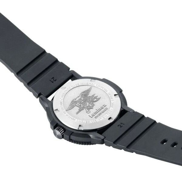 LUMINOX XS.3001.EVO.BO.S NAVY SEAL EVO (İsviçre Üretimi Ronda 515 Mekanizmalı) Erkek Kol Saati