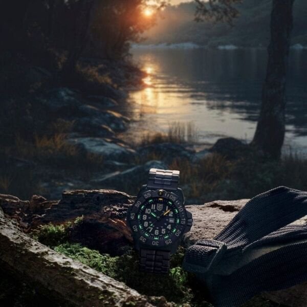 LUMINOX XS.3510 NAVY SEAL 3500 Serisi (İsviçre Üretimi Ronda 515 Mekanizmalı) Erkek Kol Saati