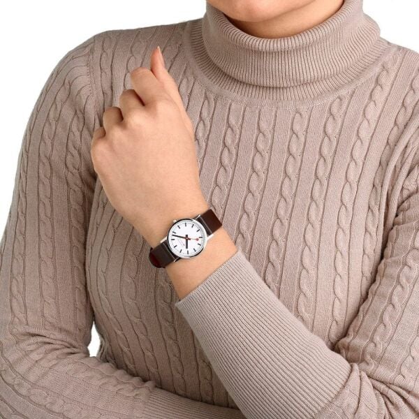 A658.30323.11SBGV Mondaine Classic Kadın Kol Saati