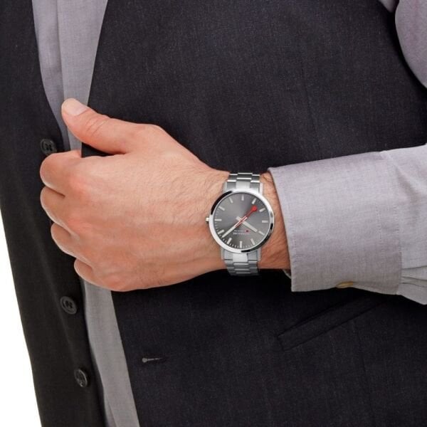 A660.30360.81SBJ Mondaine Classic Erkek Saati