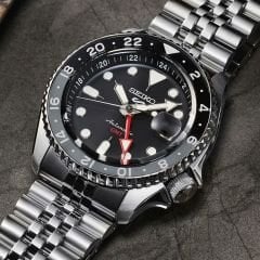 SSK001K Seiko 5 Sports SKX Sports Style Erkek Kol Saati