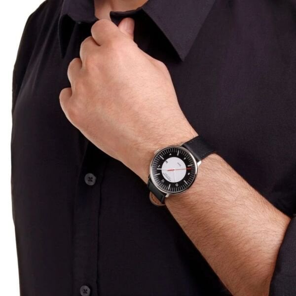 MLE.41920.LBV Mondaine Doppio Solar Erkek Kol Saati