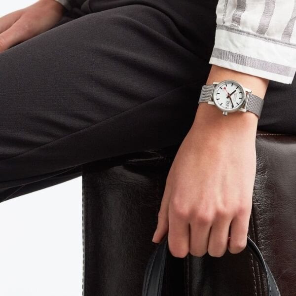 MSE.30210.SM Mondaine Evo2 Kadın Kol Saati