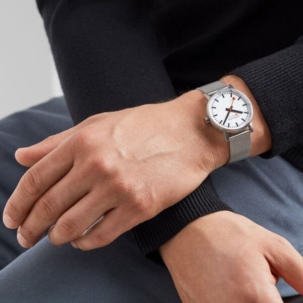 MSE.35110.SM Mondaine Evo2 Kadın Kol Saati