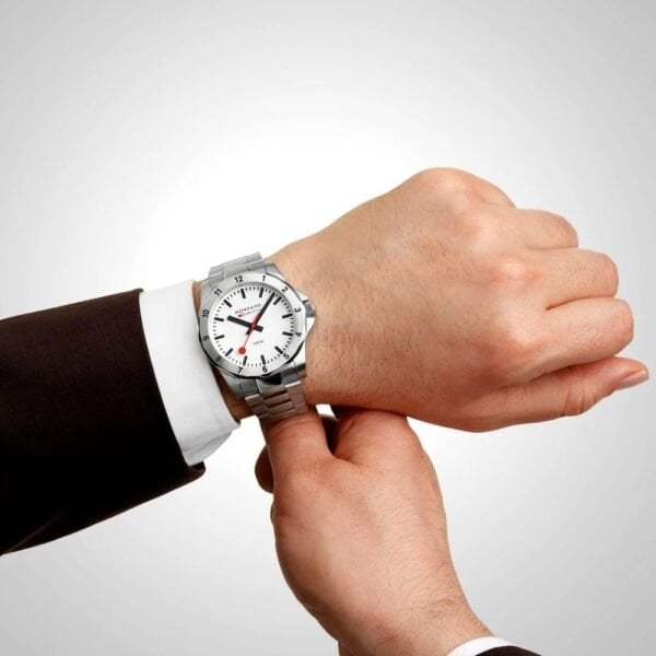 MSN.4211B.SK Mondaine Numeri Erkek Kol Saati