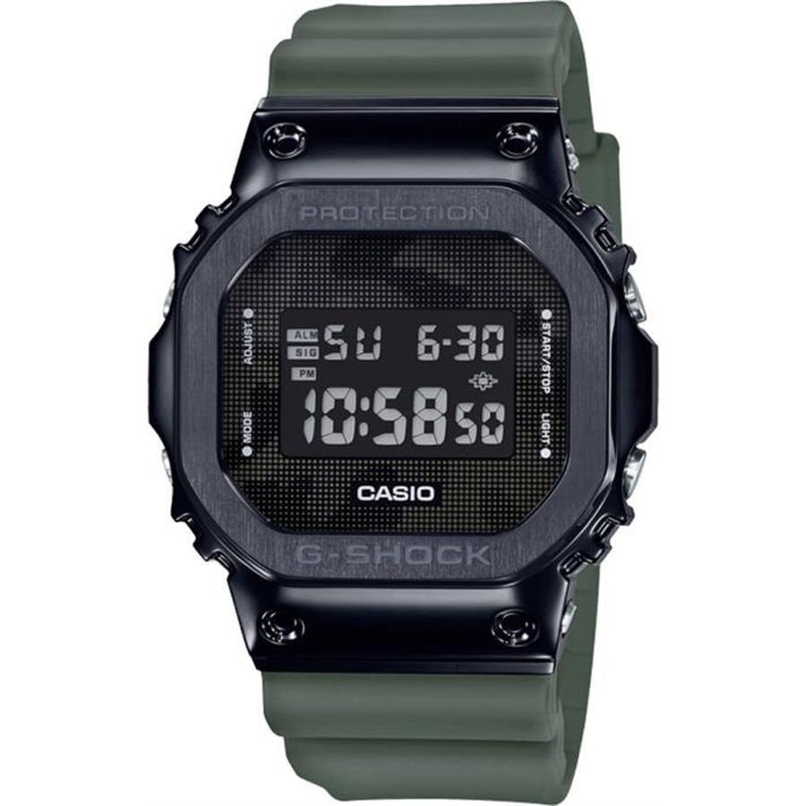 GM-5600B-3DR Casio G-Shock Erkek Kol Saati