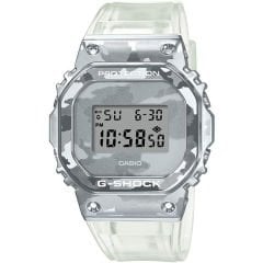 GM-5600SCM-1DR Casio G-Shock Erkek Kol Saati