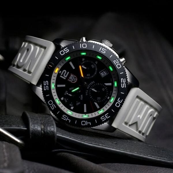 XS.3141.SET LUMINOX SET PACIFIC DIVER CHRONOGRAPH 3140 (İsviçre Üretimi Ronda Z60 Mekanizmalı) Erkek Kol Saati XS.3141.SET